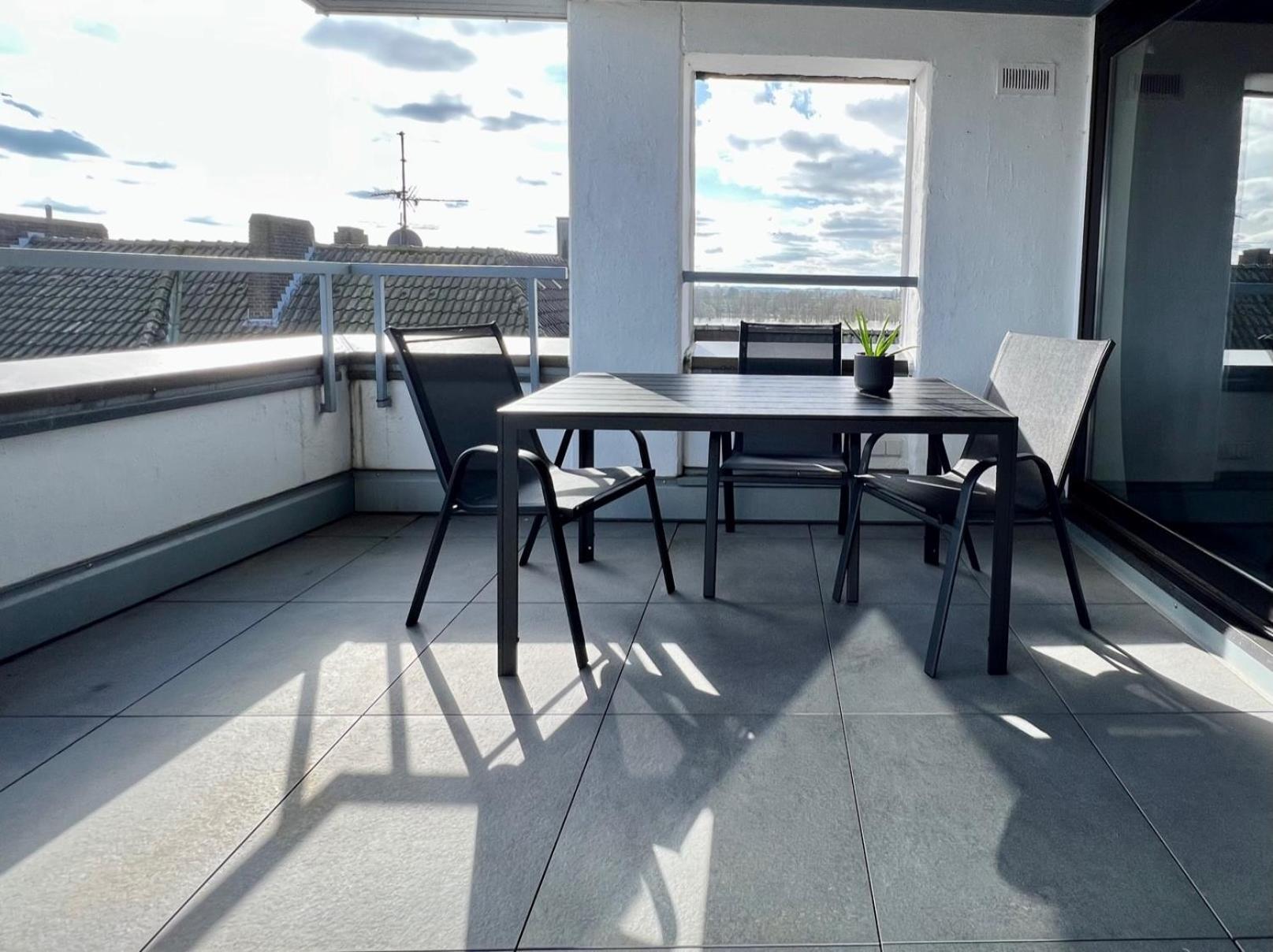 Piso Superior - Exklusives Apartment An Der Promenade Mit Rheinsicht & Loggia Emmerich Bagian luar foto